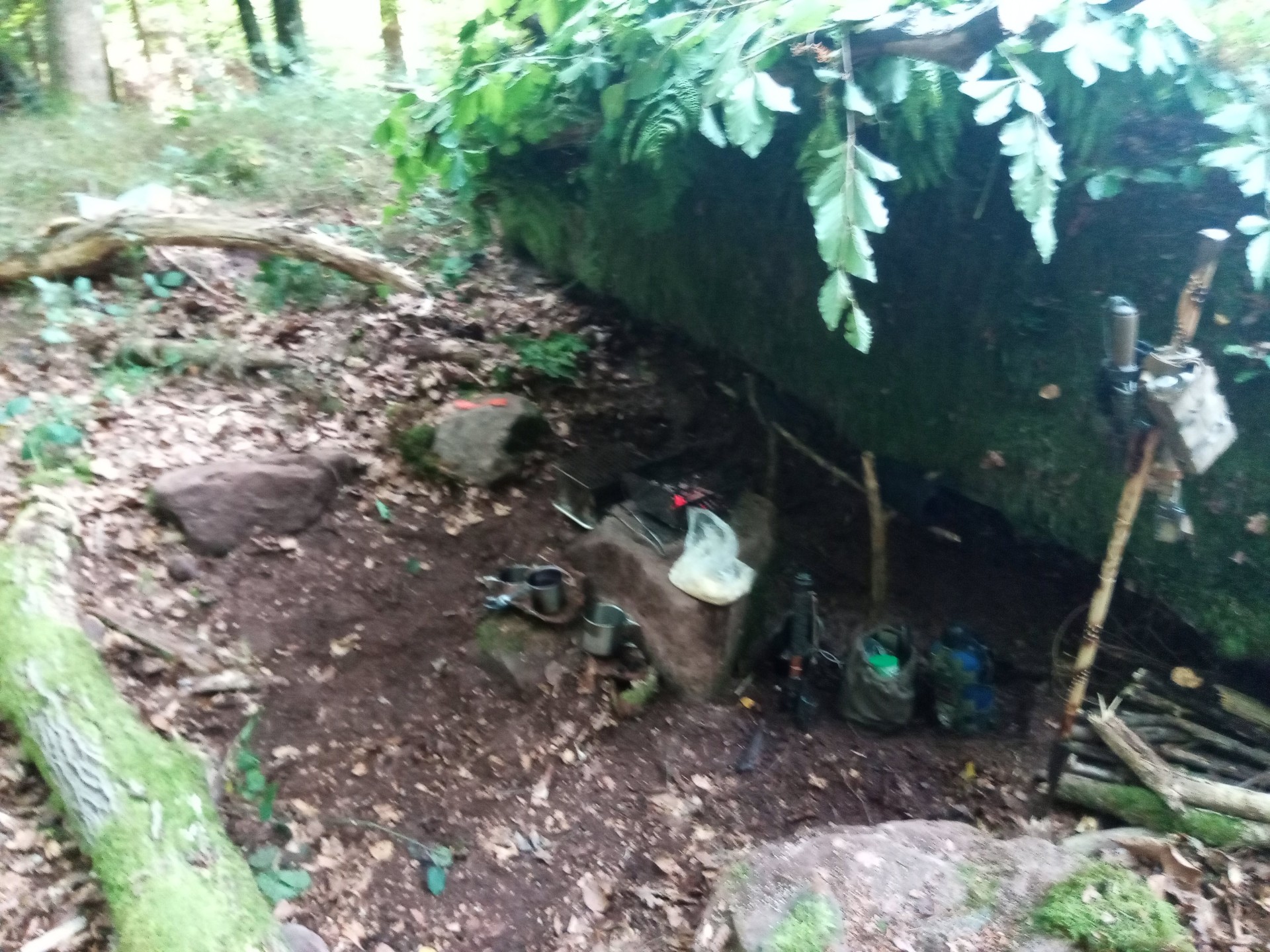 Conception cuisine / abris de fortune/ aménagement bivouac...
